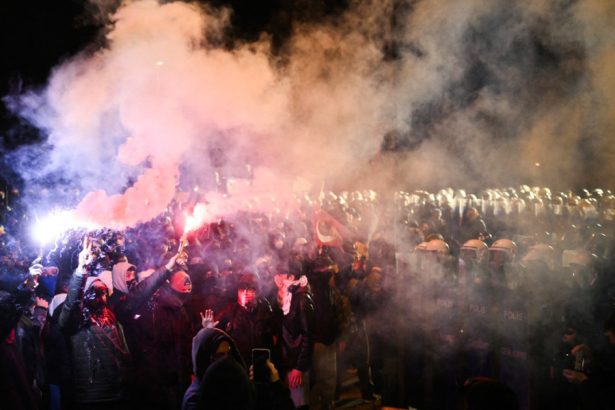 galerie foto erdogan acuza o miscare de violenta pe strazile istanbulului dupa arestarea primarului a sasea seara de proteste 67e1b77c90501