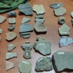 galerie foto femeie din iasi prinsa cand vindea in talcioc vestigii arheologice din perioada dacica cu sume cuprinse intre 3 si 5 lei 67e039312372e