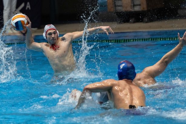 galerie foto sange in steaua dinamo eternul derby jucat in ghencea 67cbfdcbbbc3a