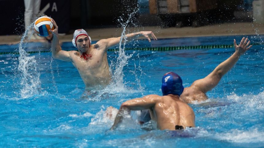 galerie foto sange in steaua dinamo eternul derby jucat in ghencea 67cbfdcbbbc3a