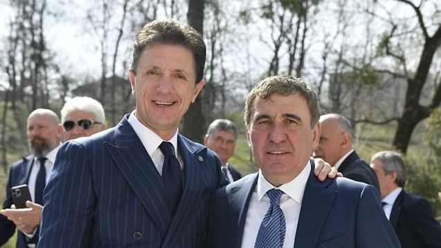 Gică Popescu, mesaj emoționant după ce Gică Hagi a fost distins cu cea mai înaltă onorificență a statului român: ”O stea de 10!” 1 gica popescu mesaj emotionant dupa ce gica hagi a primit cea mai inalta distinctie a statului roman o stea de 10 67d29fc468641