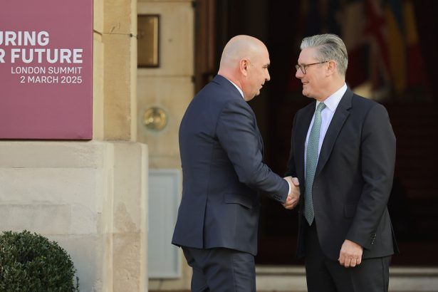 ilie bolojan participa astazi la videonconferinta convocata de premierul britanic keir starmer o continuare a summitului de la londra 67d518b57b4a3