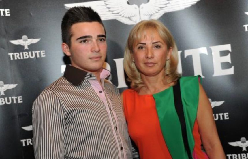imagini rare cu ianina petcu mama lui radu mazare jr cum a aparut alaturi de radu mazare de care e despartita de mai multi ani 67e2c1bc2ca43