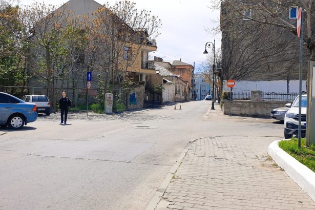 in acest an vor fi reabilitate unele strazi din zona peninsulara dar nu cu bani europeni 67d4ac2879b0a