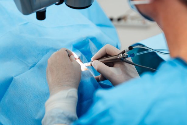 interventie rara medicii redau vederea unor pacienti prin implantarea unui dinte in ochi care sunt avantajele acestei operatii 67ce7e0b05cd8