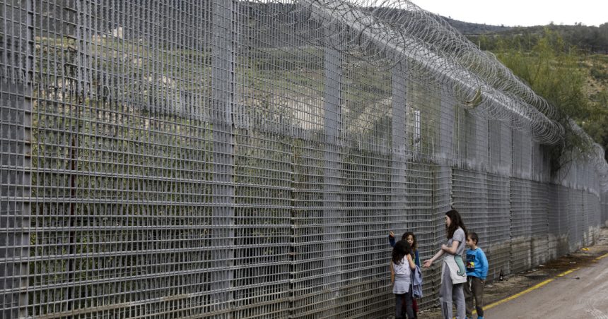 israelul va construi un gard urias de 425 de kilometri la granita cu iordania la cat se ridica costurile proiectului 67c6becb995c0