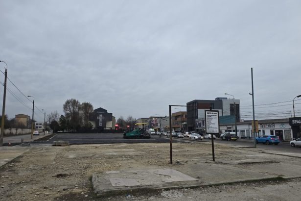 locuri de parcare si spatii verzi in locul fostului bazar gorbaciov au inceput lucrarile 67d8aeb890b48
