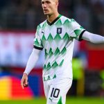 lovitura pentru tricolori austriecii il contrazic pe mihai stoichita in cazul lui raul florucz probabil nu intelege regulamentul 67d12e848f9e9