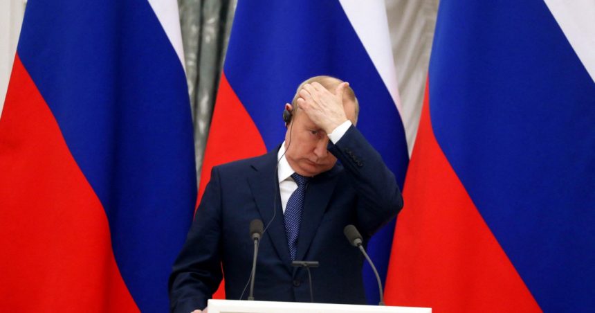 macron afirma despre putin ca interpreteaza gresit istoria este un imperialist revizionist 67ca9ad36b8cd