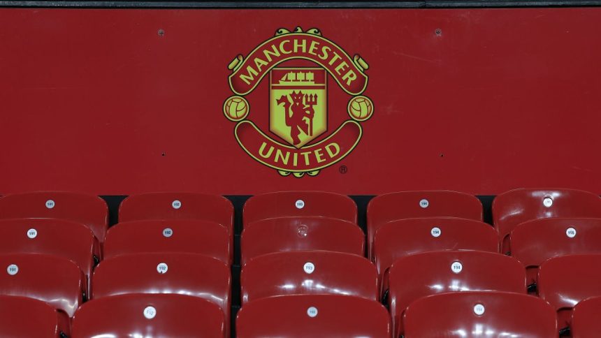 manchester united joaca tare 48 000 000 euro pentru urmatorul transfer 67dc39255c588