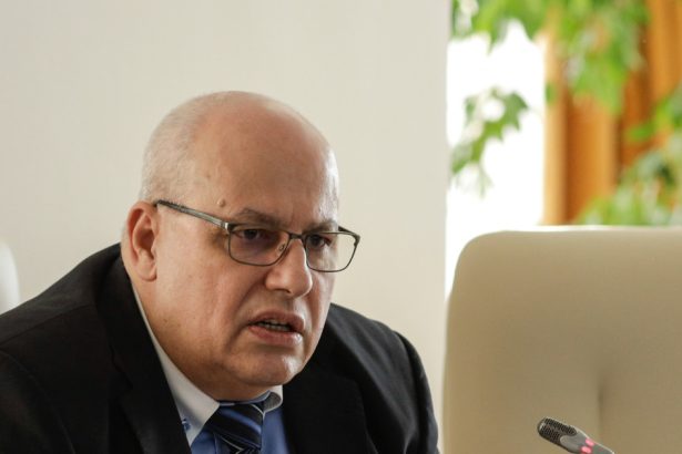 marius petrescu schimbat de la conducerea oficiului pentru informatii secrete dupa mai bine de 20 de ani cine il va inlocui 67e7163c4ea4d