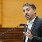 ministrul educatiei nu este de acord cu interzicerea retelelor de socializare care este explicatia 67deb227c3083