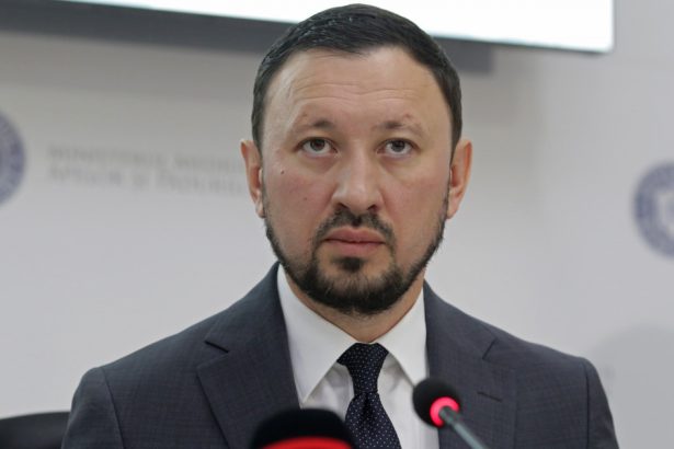 ministrul mediului anunta ca va creste valoarea ecotichetului rabla cum va fi decontat voucherul anul acesta 67e1bfaf50d11