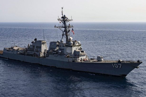 misiune neobisnuita a unui distrugator american nava de razboi a fost trimisa la granita de sud a sua 67d81e20ef2a8