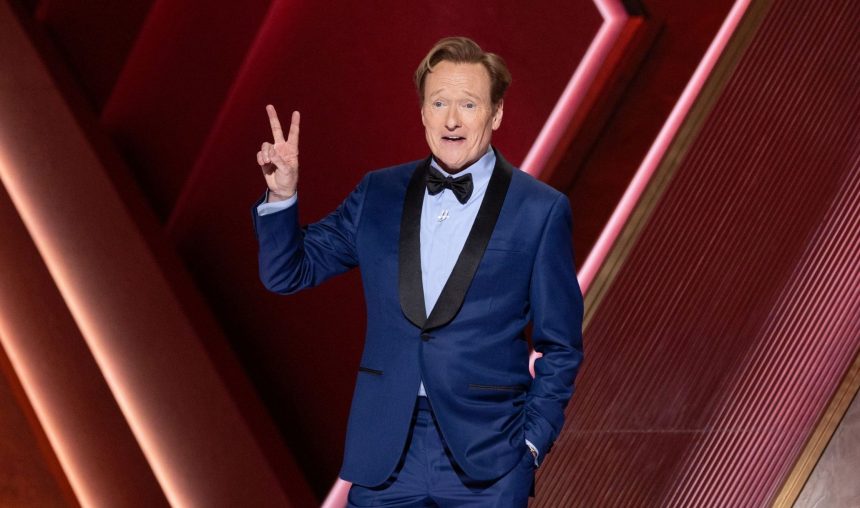 Momente memorabile la Oscar 2025: Conan O’Brien ironizează conflictul Kendrick Lamar – Drake și râde de ținuta lui Adam Sandler. 1 momente memorabile la oscar 2025 conan obrien a ironizat conflictul kendrick lamar drake si a ras de tinuta lui adam sandler 67c5b2a5bd98f