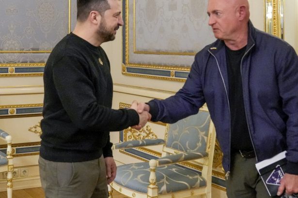 musk provoaca un nou scandal la washington l a numit pe celebrul astronaut mark kelly tradator care este motivul 67d01205e8cf4