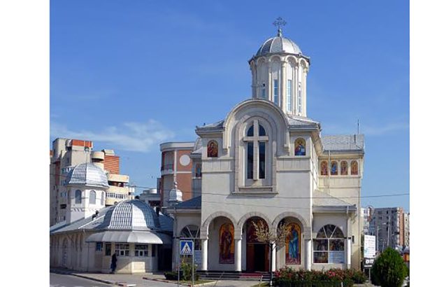 navodari procesiune religioasa cu moastele sfantului nectarie si ale sfantului efrem cel nou ips teodosie prezent la eveniment 67e14f8549a0a