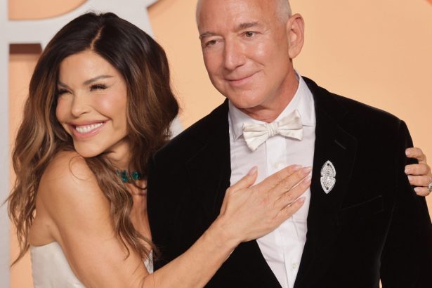 nunta lui bezos primaria venetia denunta un fake news dupa articolul unui ziar italian orasul nu va fi paralizat 67e941adc0820