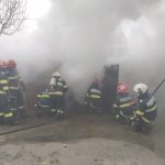 o casa din nuntasi a ars ca o torta o femeie a fost transportata la spital cu arsuri 67dbb8ac71a60