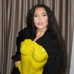 oana radu criticata dupa ce a aparut cu pantalonii descheiati la un eveniment nu te mai cuprind arunca i tinuta excentrica a artistei 67d6c48c39517