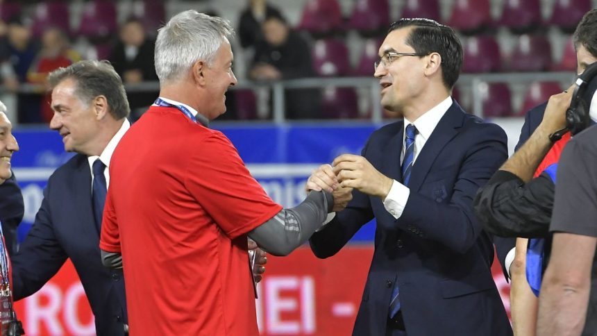 oficial cupa romaniei asa cum n o mai intelege nimeni 3 grupe ca 3 divizii a b si c de unde se intra direct in semifinale 67cea7a7e6d04