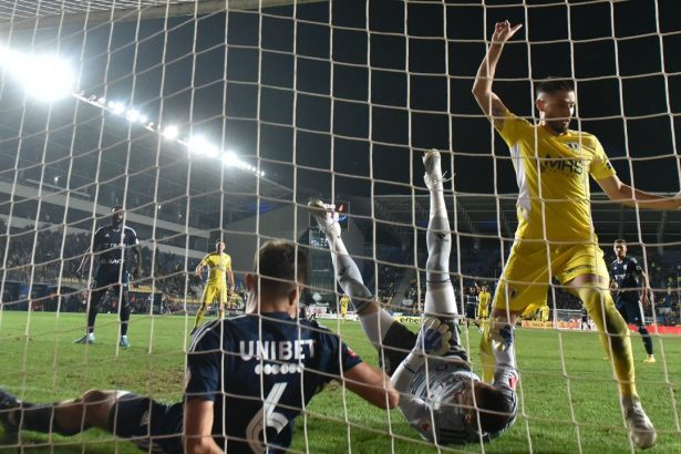 oficial dupa 10 sezoane in superliga a semnat cu noua echipa sa fie intr un ceas bun 67d077d160604