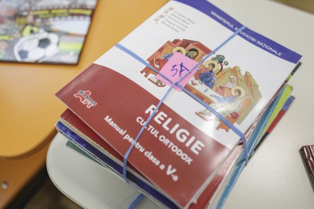 orele de religie in atentia ministerului educatiei ce prevede un proiect pus in consultare publica 67d9c4665aa37