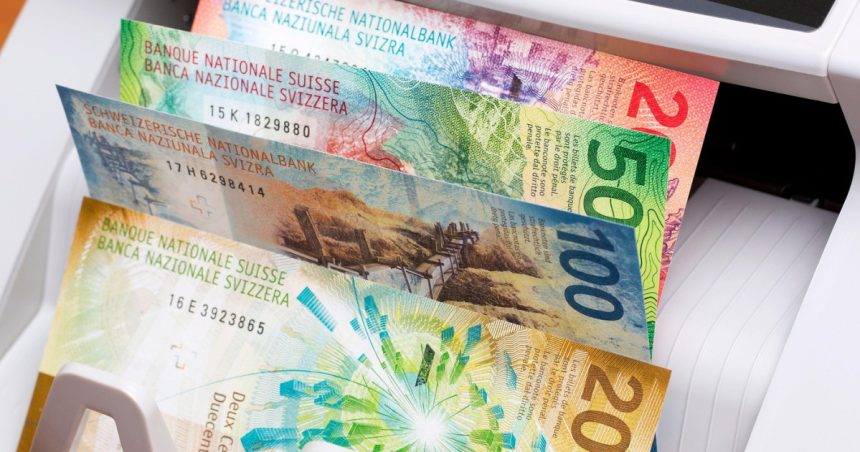 Plata cash, pe cale să devină lege în Elveția. Deputații votează pentru protejarea bancnotelor împotriva plăților electronice. 1 plata cash pe cale sa devina lege in elvetia deputatii voteaza pentru protejarea bancnotelor in fata platilor electronice 67c949416a5d6