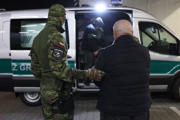 polonia a inceput expulzarile migrantilor donald tusk dezmembram bande georgiene 67c89a1b3bd37