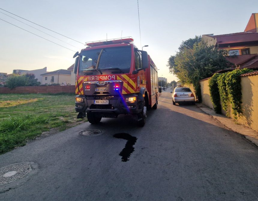 pompierii sunt in alerta un incendiu a izbucnit in navodari 67d982df91565