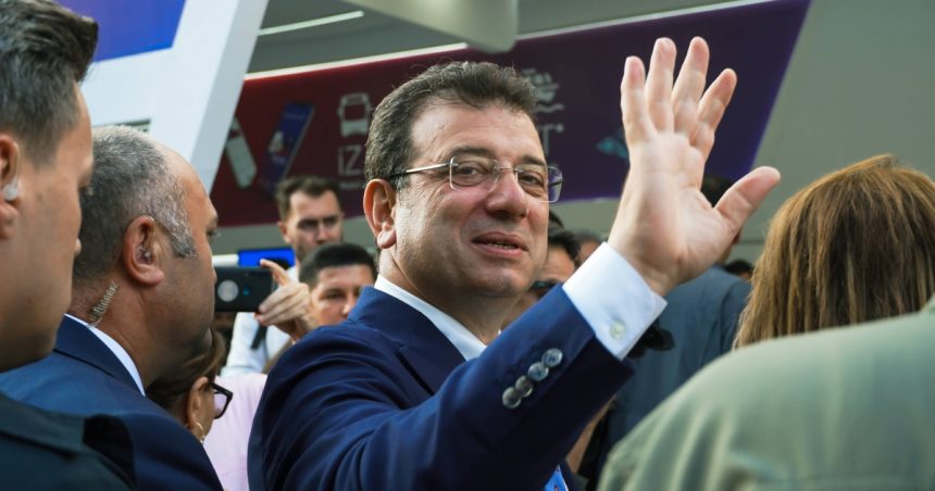 primarul istanbulului ekrem imamoglu a fost nominalizat de opozitie candidat la presedintia turciei in ciuda incarcerarii sale 67e123d90ba0c