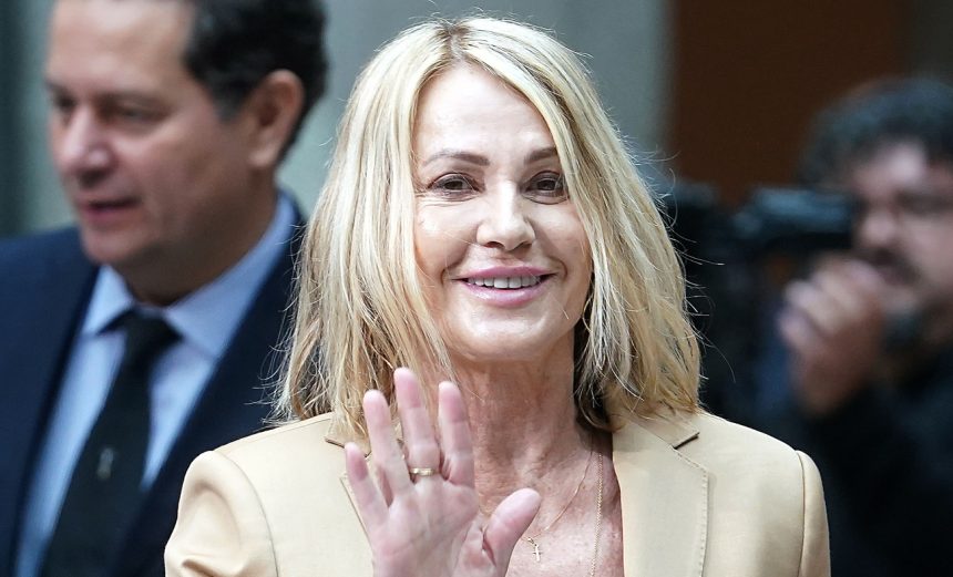 Primele imagini din documentarul despre Nadia Comăneci. Cum a debutat în sala de gimnastică „Zeița de la Montreal” 1 primele imagini din documentarul despre nadia comaneci cum a aparut in sala de gimnastica zeita de la montreal 67d6eb3944b04