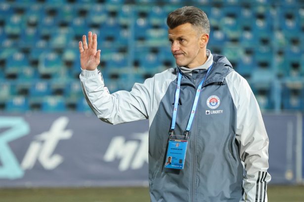 reactia lui ovidiu burca dupa ce a plecat de la otelul clasica fraza 67db1fda24759