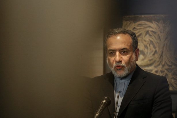 reactia teheranului dupa ce trump a cerut iranului sa opeasca imediat sprijinul pentru rebelii houthi nu au dreptul sa dicteze 67d6a65251e28
