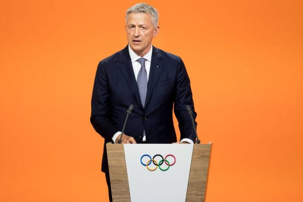 romania atinge everestul structurilor sportive dupa 39 de ani avem din nou un oficial la cel mai inalt nivel 67dc240db552e