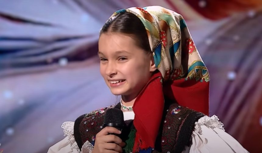 romanii au talent 21 martie 2025 maia vlad fetita din maramures care a facut o pe andra sa regrete tatal este preot iar ea canta in corul bisericii 67dfb5416a125