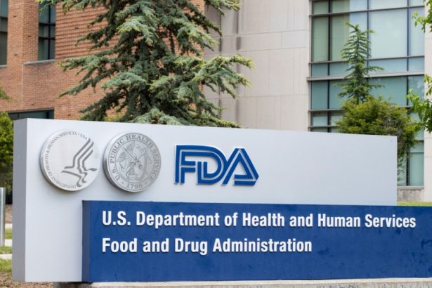 seful departamentului de vaccinuri din cadrul agentiei americane pentru medicamente a fost fortat sa demisioneze 67e7bcffcfb1c