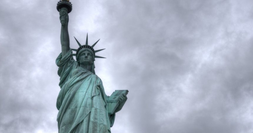 Sondaj: 40% dintre americani afirmă că ar dori să părăsească Statele Unite. Ce țări ar alege? 1 sondaj 2 din 5 americani spun ca ar vrea sa paraseasca statele unite care sunt tarile unde ar pleca 67c30d6e67df4
