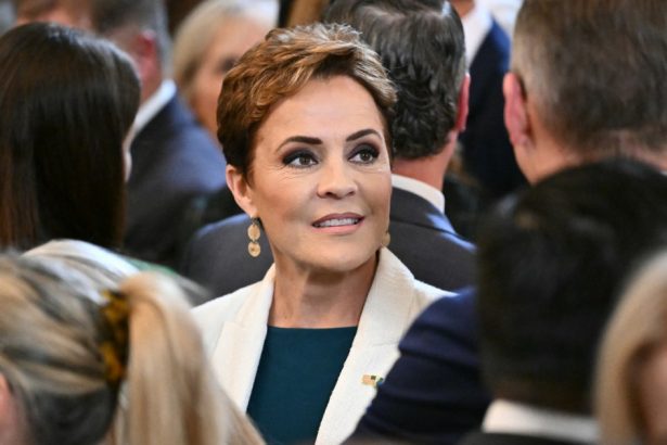 statele unite vor anula contractele publice cu cele cele mai mari trei agentii de presa mondiale 67d3d52dacced