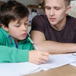 studiu national cat dau parintii pe meditatii costurile pentru educatia gratuita s au triplat fata de acum sapte ani 67d9423ed4ebb