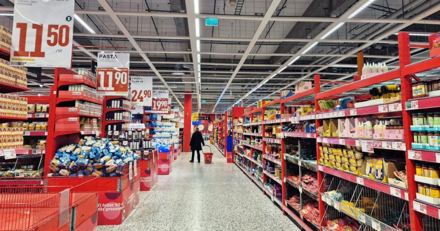 Suedezii boicotează supermarketurile din cauza prețurilor alimentelor "scăpate de sub control" 1 suedezii boicoteaza supermarketurile din cauza preturilor la alimente scapate de sub control 67e2674287d35