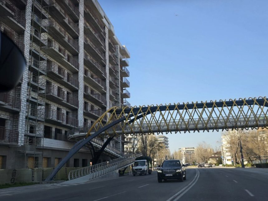 terenul din mamaia al lui georgica giurgiucanu pe care se construiesc blocurile fix langa pasarela scos la licitatie intr un dosar de executare silita 67e3d5196ceb9