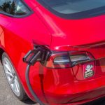 toronto exclude tesla din programul de subventii pentru masini electrice din cauza razboiului comercial cu sua 67d94cdb6f837