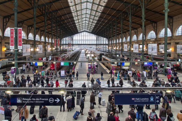 trafic feroviar oprit in gara de nord din paris dupa descoperirea unei bombe din al doilea razboi mondial cursele eurostar anulate 67cab34a7b69d