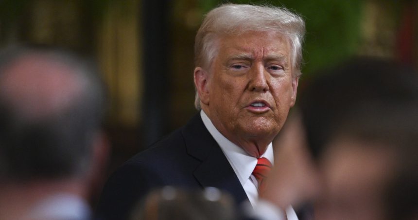 trump ataca justitia din sua si cere curtii supreme sa actioneze impotriva judecatorilor care ii blocheaza ordinele executive 67dd1a6e23bd2