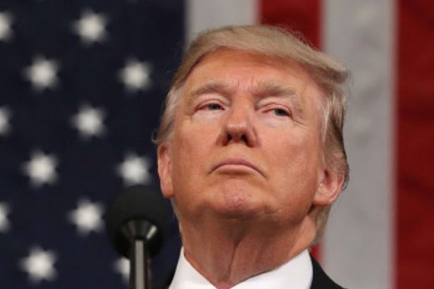 trump il iarta pe waltz dupa ce a adaugat un jurnalist intr un grup unde se discutau atacurile asupra yemenului este un om bun 67e2d0ee77403