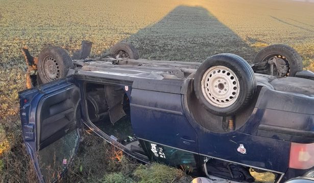 un autoturism s a rasturnat la iesirea din mihai viteazu spre tulcea elicopterul smurd s a deplasat la fata locului 67cffe573632e