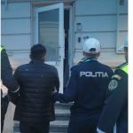 un barbat fara permis a fost retinut dupa ce fost prins la volan pe dn2a si a fugit de politisti 67d00ffd8276e