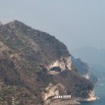 Un munte din China, aglomerat de turiști după o postare virală pe internet, unde oamenii vin cu câinii pentru a-și face poze. 3 un munte din china asaltat de turisti dupa o postare virala pe internet oamenii merg acolo cu cainii si isi fac fotografii 67dba205938cc