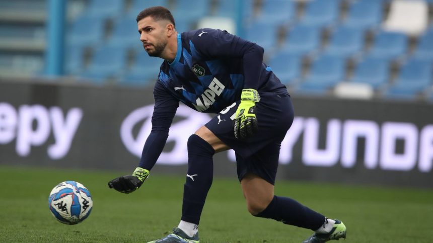 Decizia italienilor privind Horațiu Moldovan, după ce a încasat un gol în primele trei minute 1 verdictul italienilor pentru horatiu moldovan dupa ce a primit gol dupa doar trei minute 67e91784bd4f7